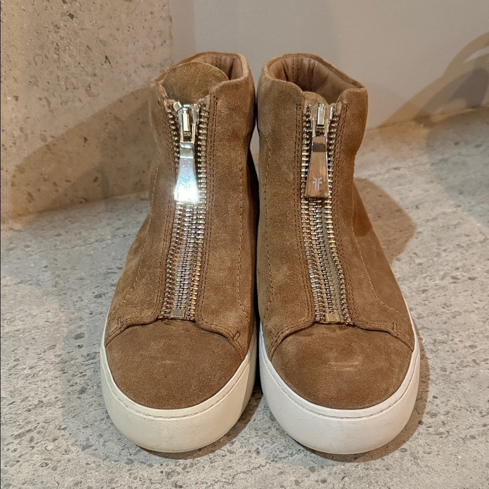 Frye Brown Suede High-Top Sneakers. Women’s Size 7.5
